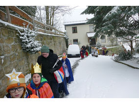 Aussendung der Sternsinger in Naumburg (© Karl-Franz Thiede)